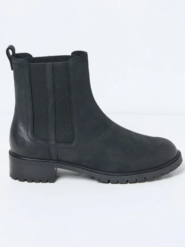 Everly Black Chelsea Boots