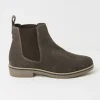 Ivy Grey Chelsea Boots