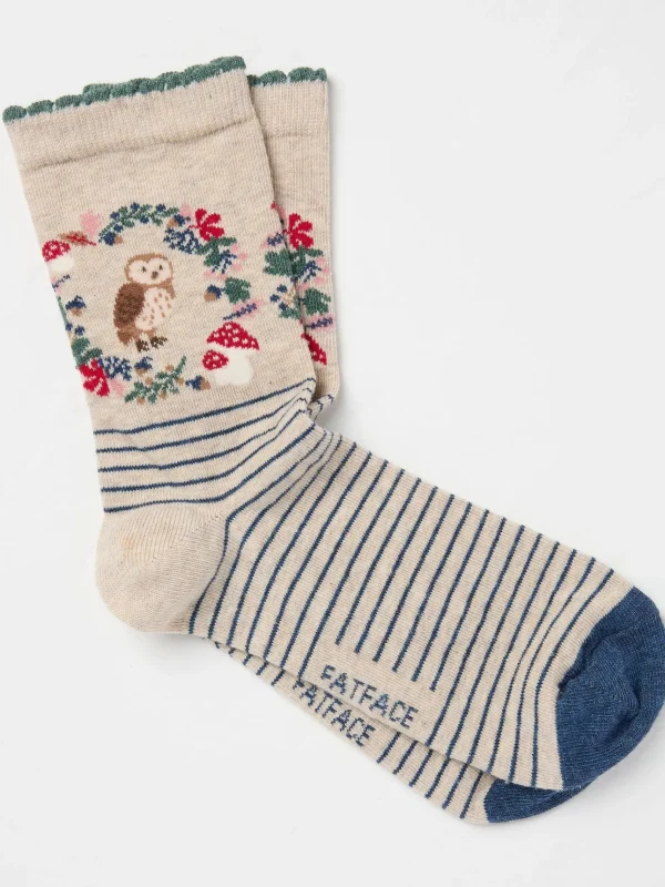 Oatmeal Owl Wreath Women's Socks 1 Pack (size 4-7)